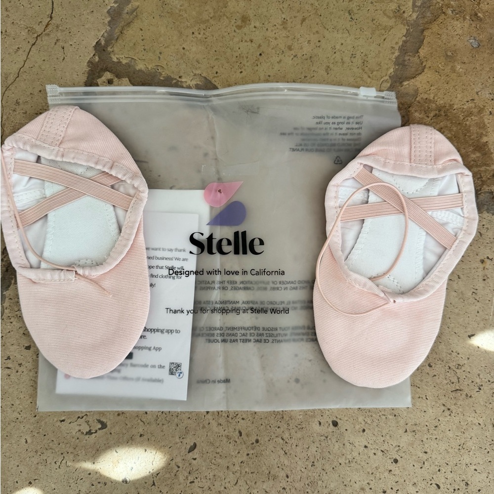 STELLE Ballet Dance Shoes Slippers Toddler Size 12
H5